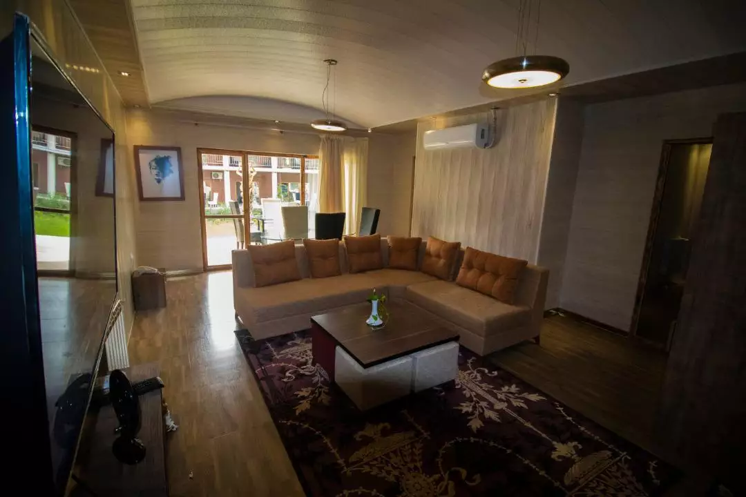 Alibaba https://cdn.alibaba.ir/ostorage/hotel-accommodation-images/687cd2c4ac13a7ed0d855a79_سوویت چهار نفره (1).webp